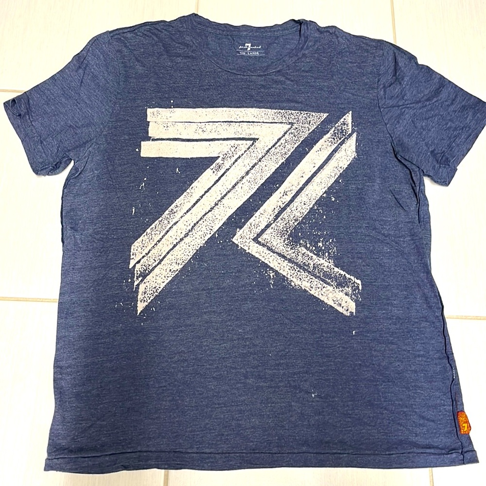 7 for all Mankind T-shirt. Men’s size L